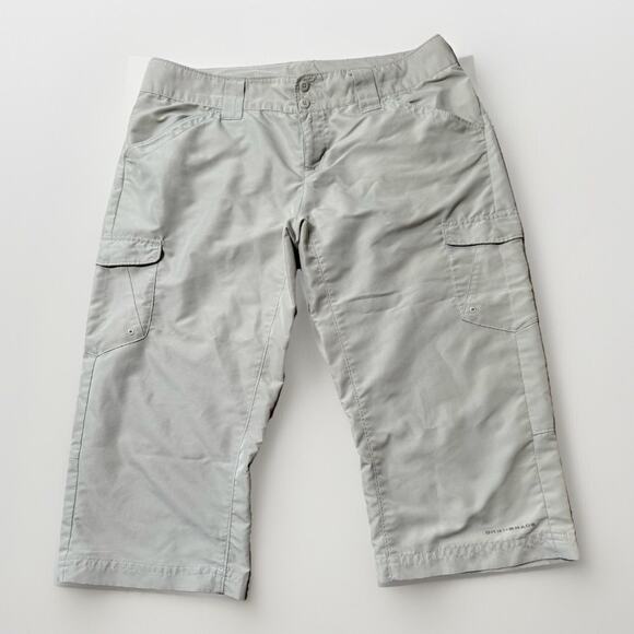 COLUMBIA SPORTSWEAR OMNI-SHADE BEIGE TAN NYLON HIKING CARGO CAPRIS CAPRI SZ 6 - Picture 1 of 16